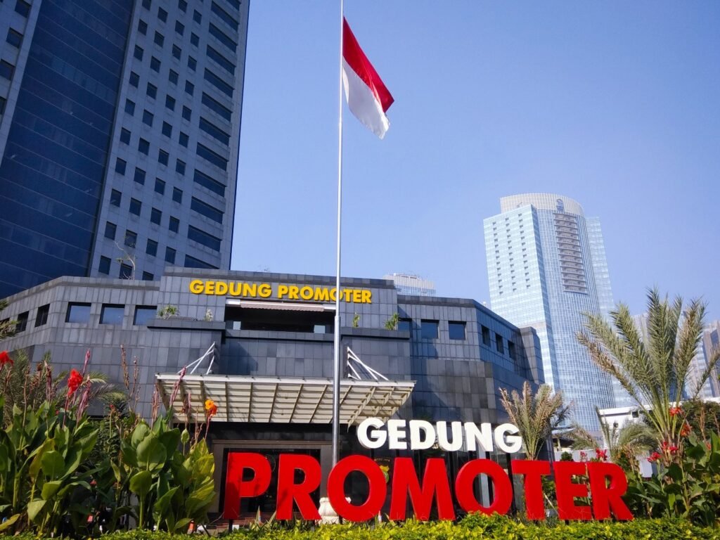 gedung promoter polda metro jaya